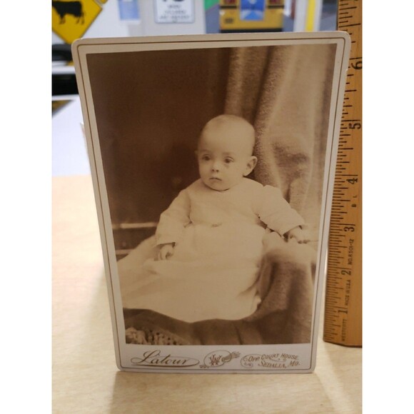 Antique Cabinet Card Photo c1880s Baby Infant LaTour Photographer Sedalia MO - Picture 13 of 15